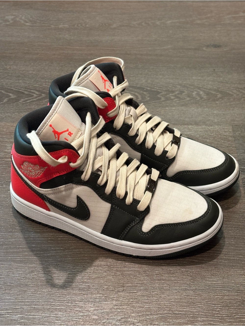 Women’s Nike Jordan Mid-Top Sneakers in Black/Red/White